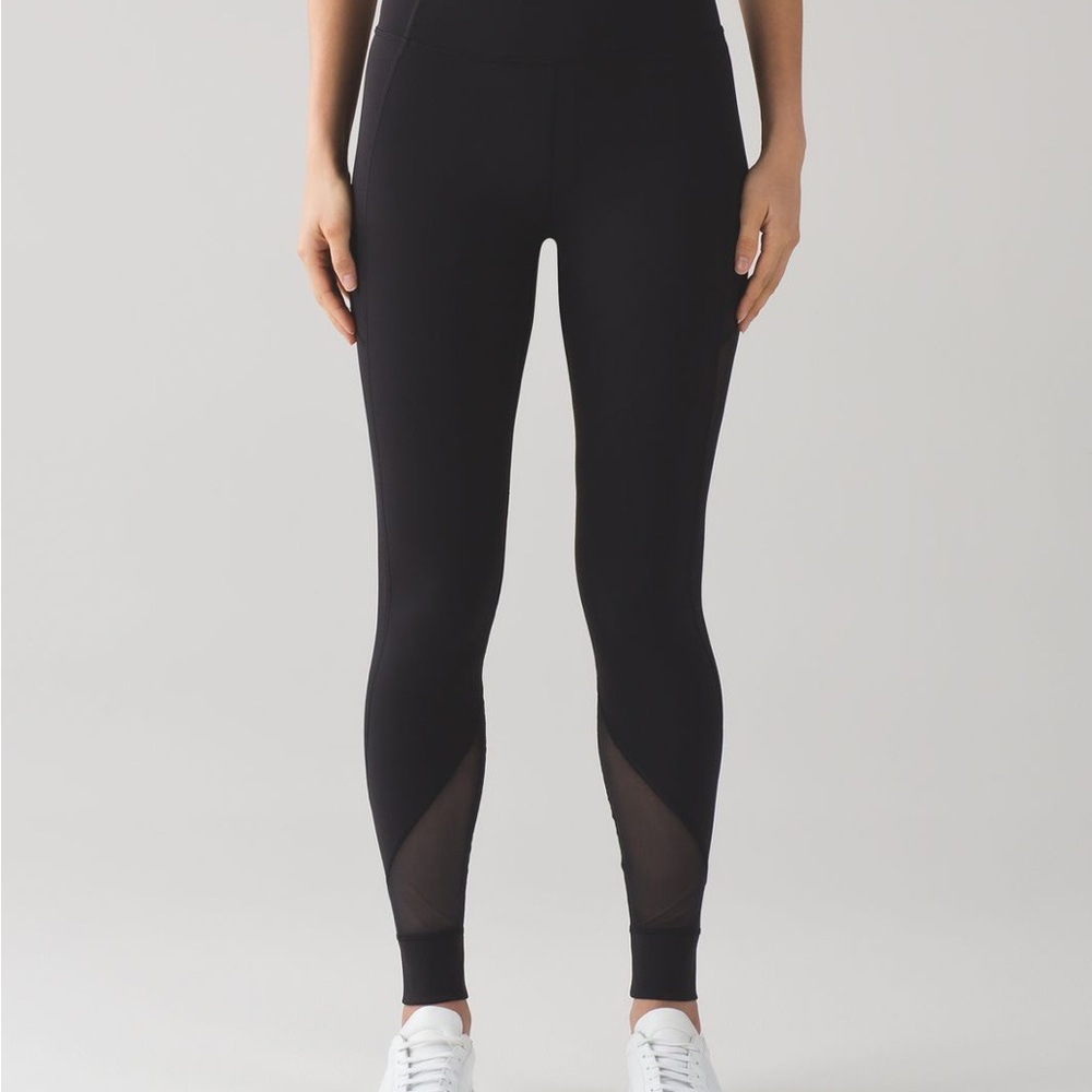 Lululemon Hot like Agni Pant in black size 6